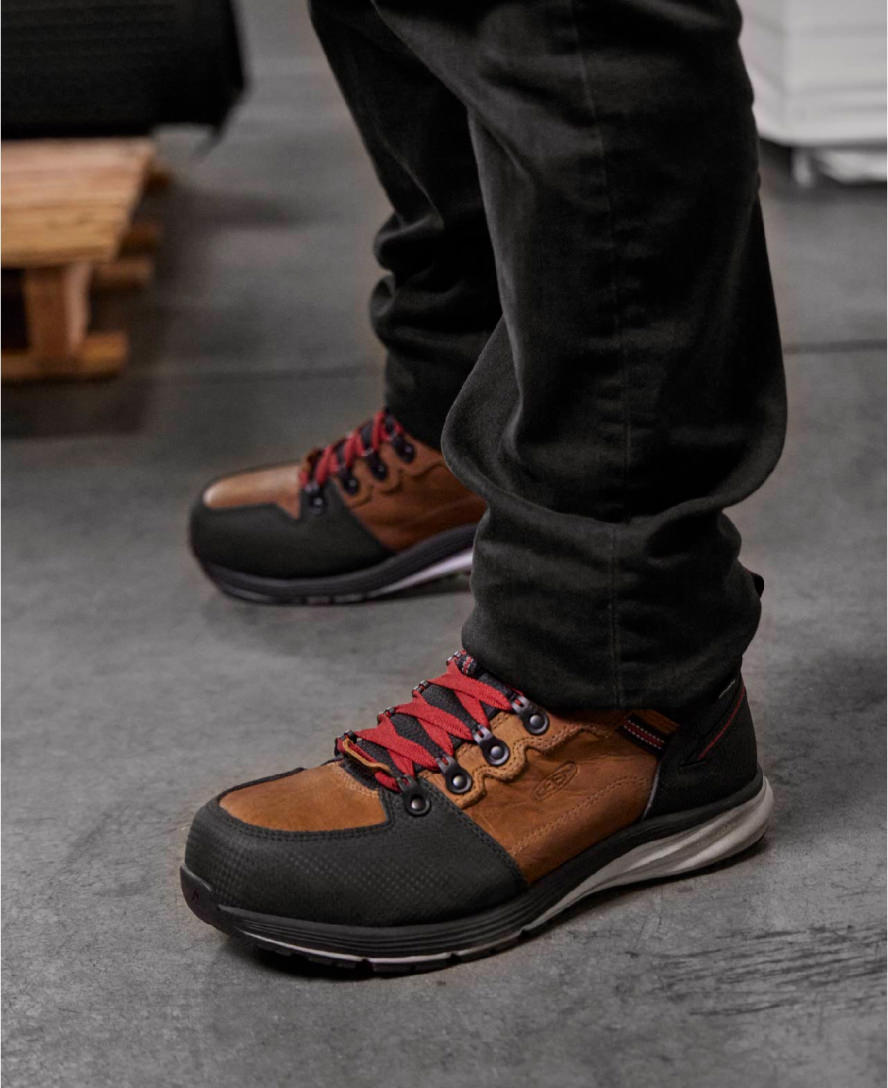Mens Red Hook Waterproof Boot Carbon Toe TobaccoBlack
